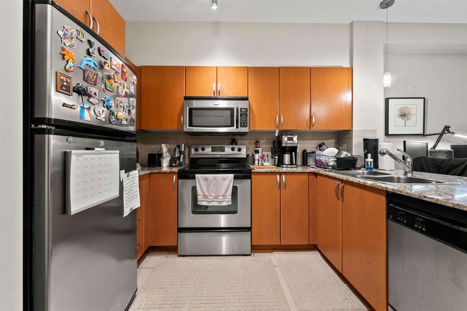Listing Image 12