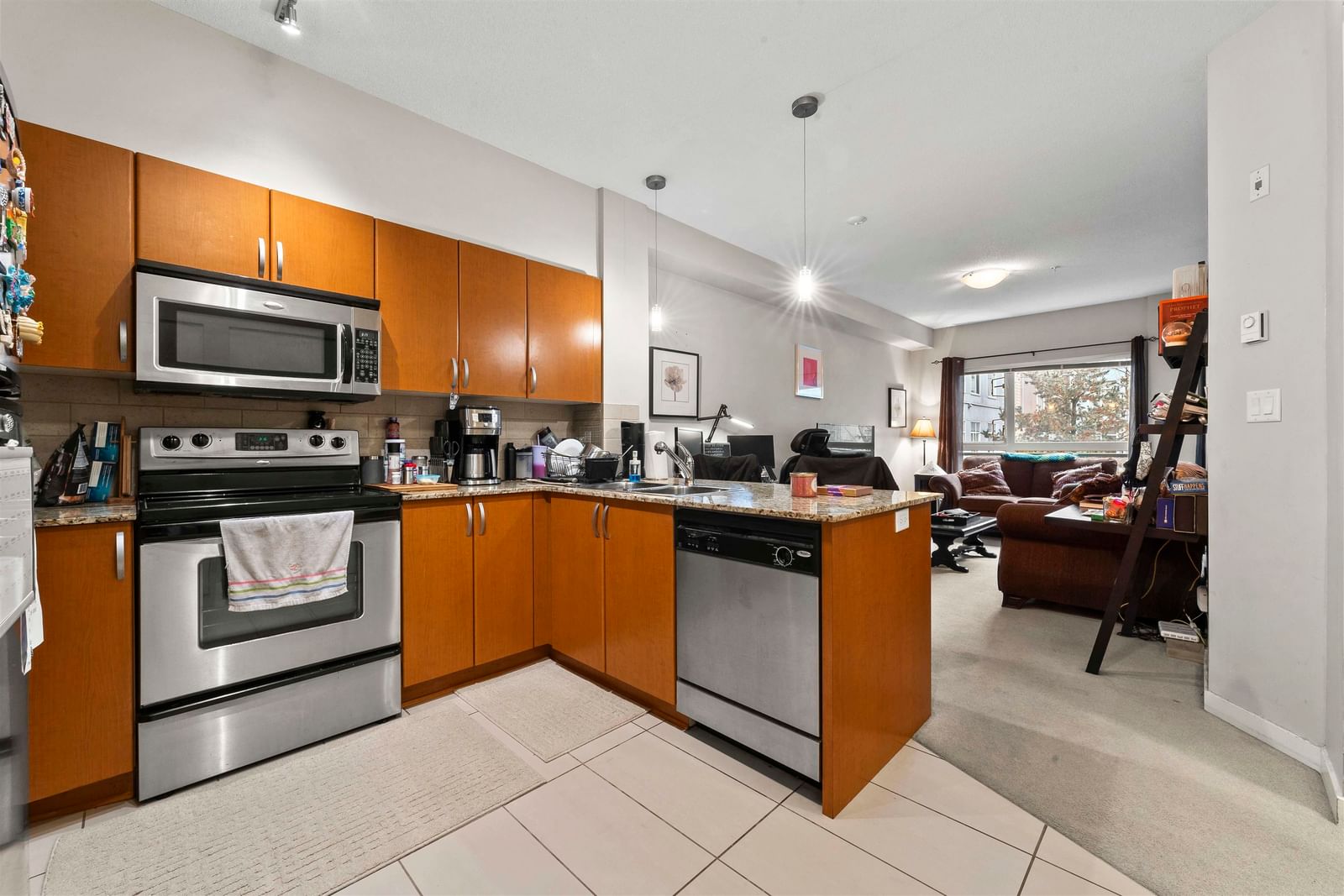 Listing Image 19