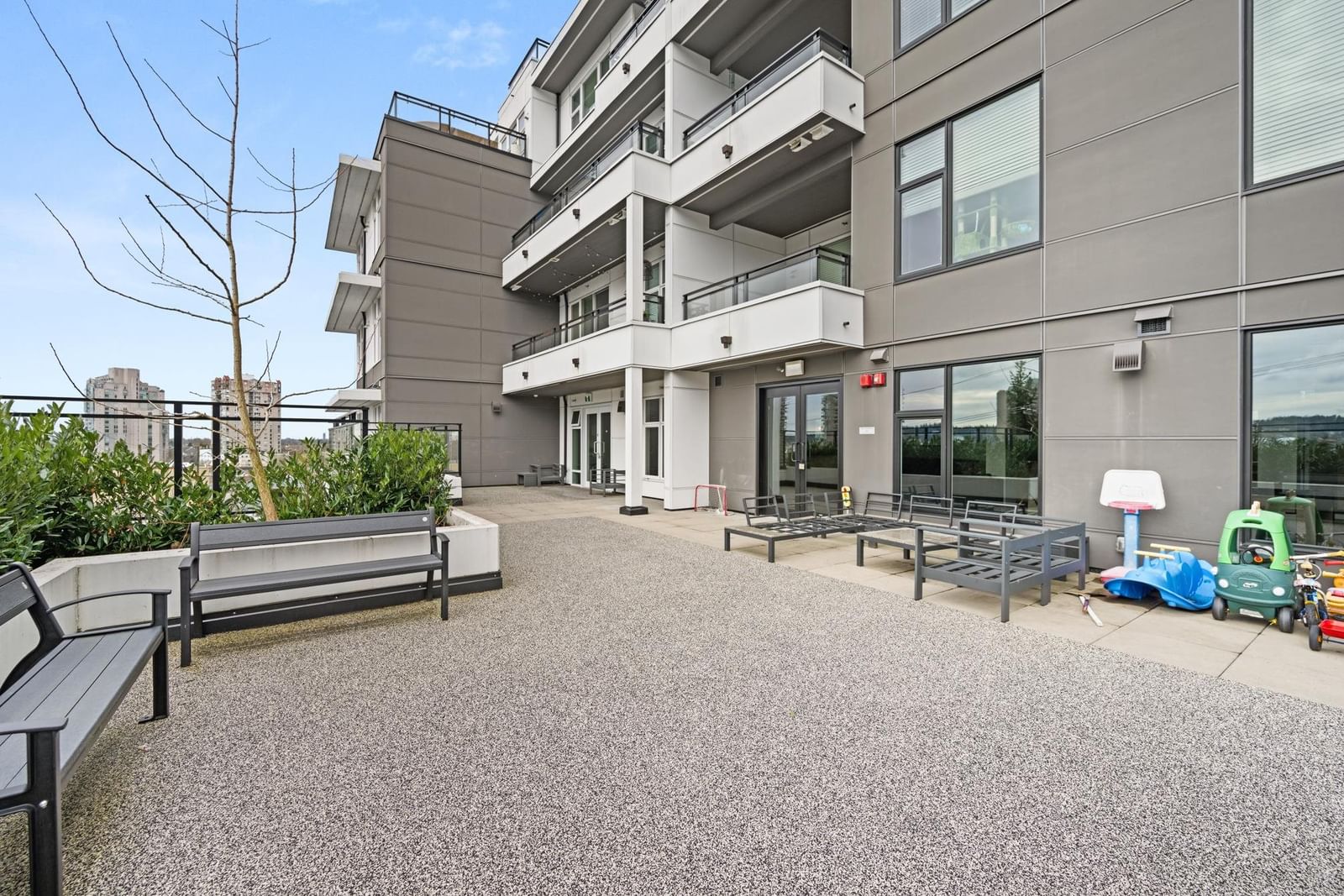 Listing Image 23