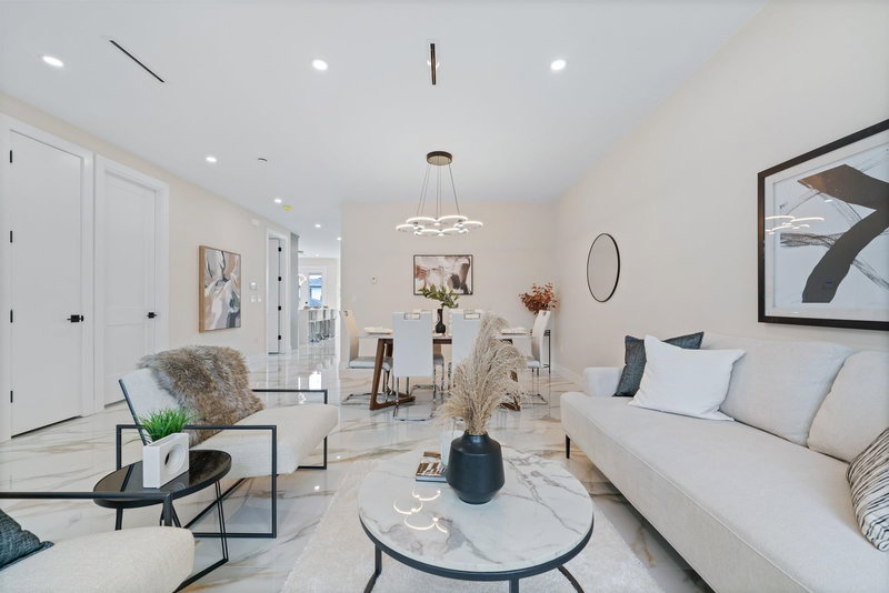 6388 Grant Street, Burnaby, V5B 2K6 | Image 3