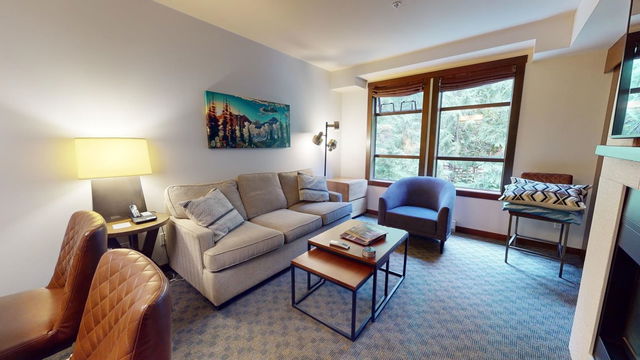 315D - 2020 London Lane