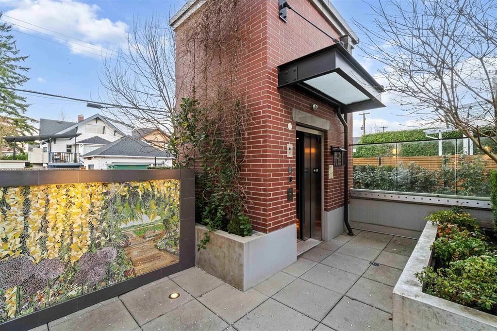 Listing Image 12