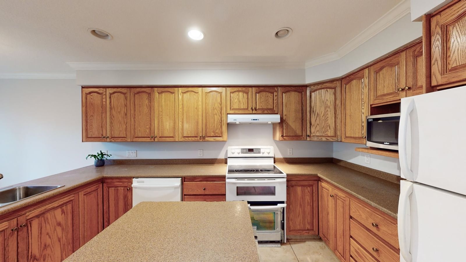 Listing Image 13