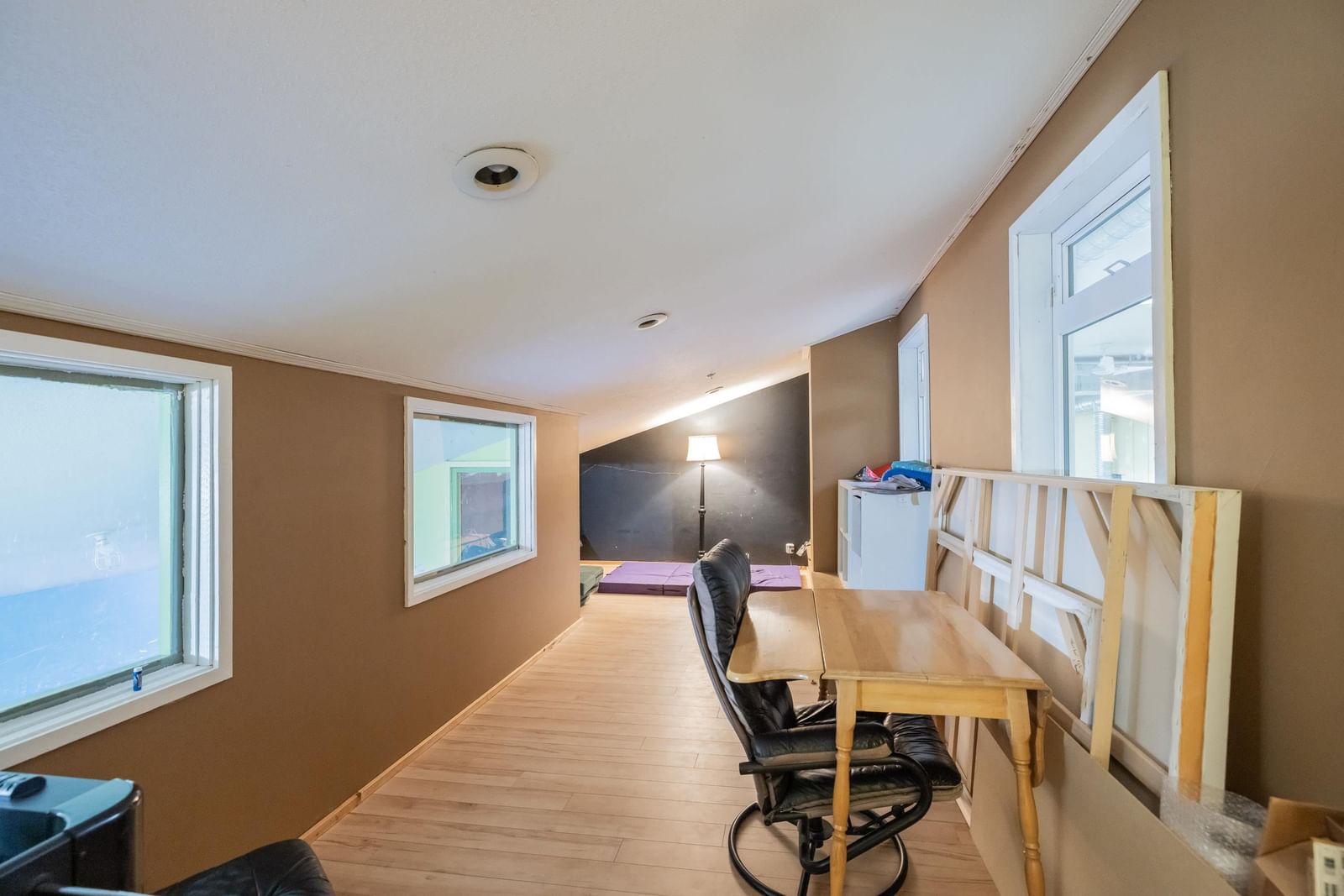 Listing Image 33