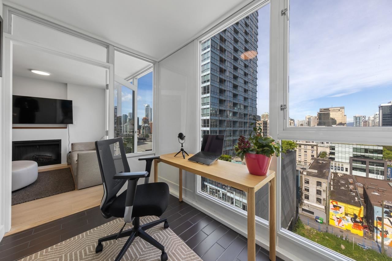Listing Image 10