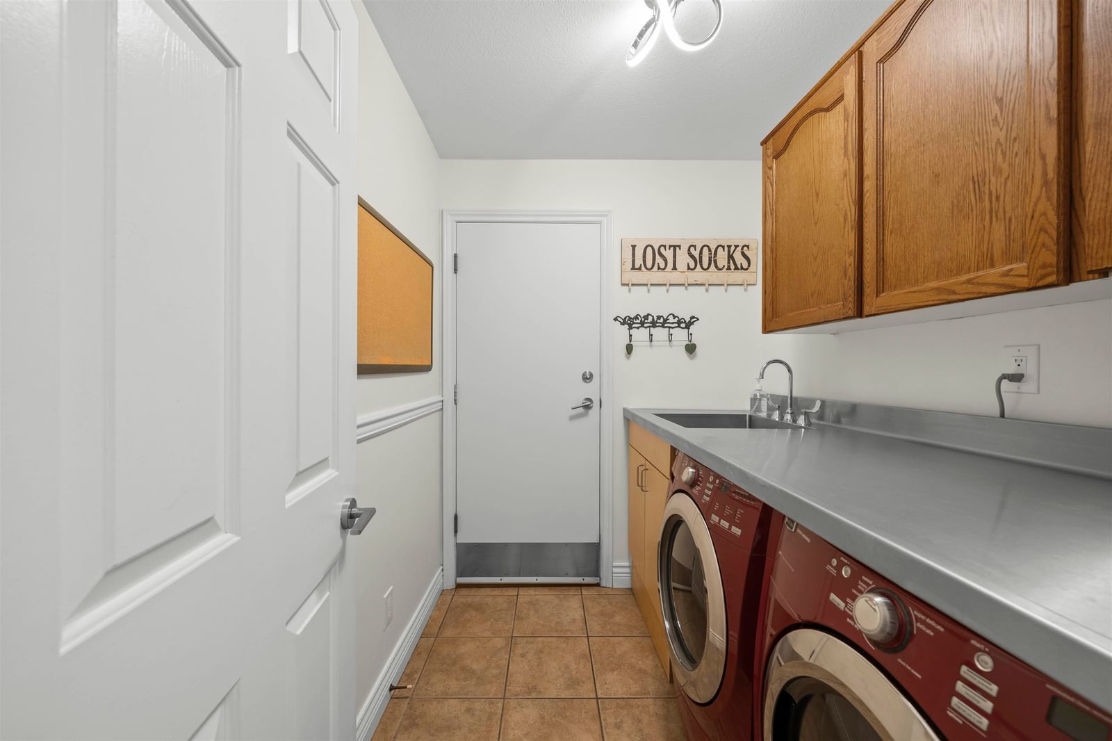 Listing Image 19