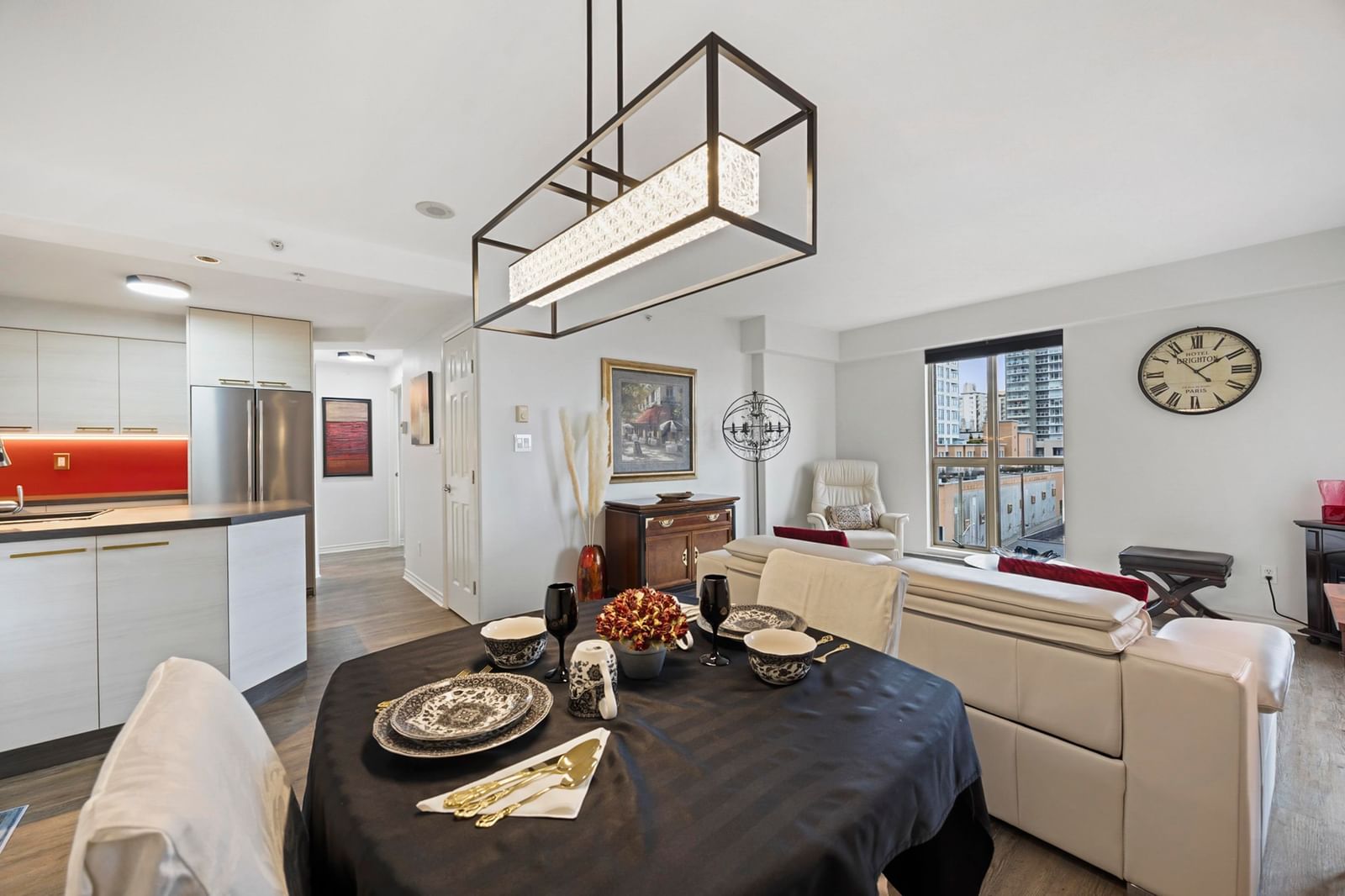 Listing Image 10