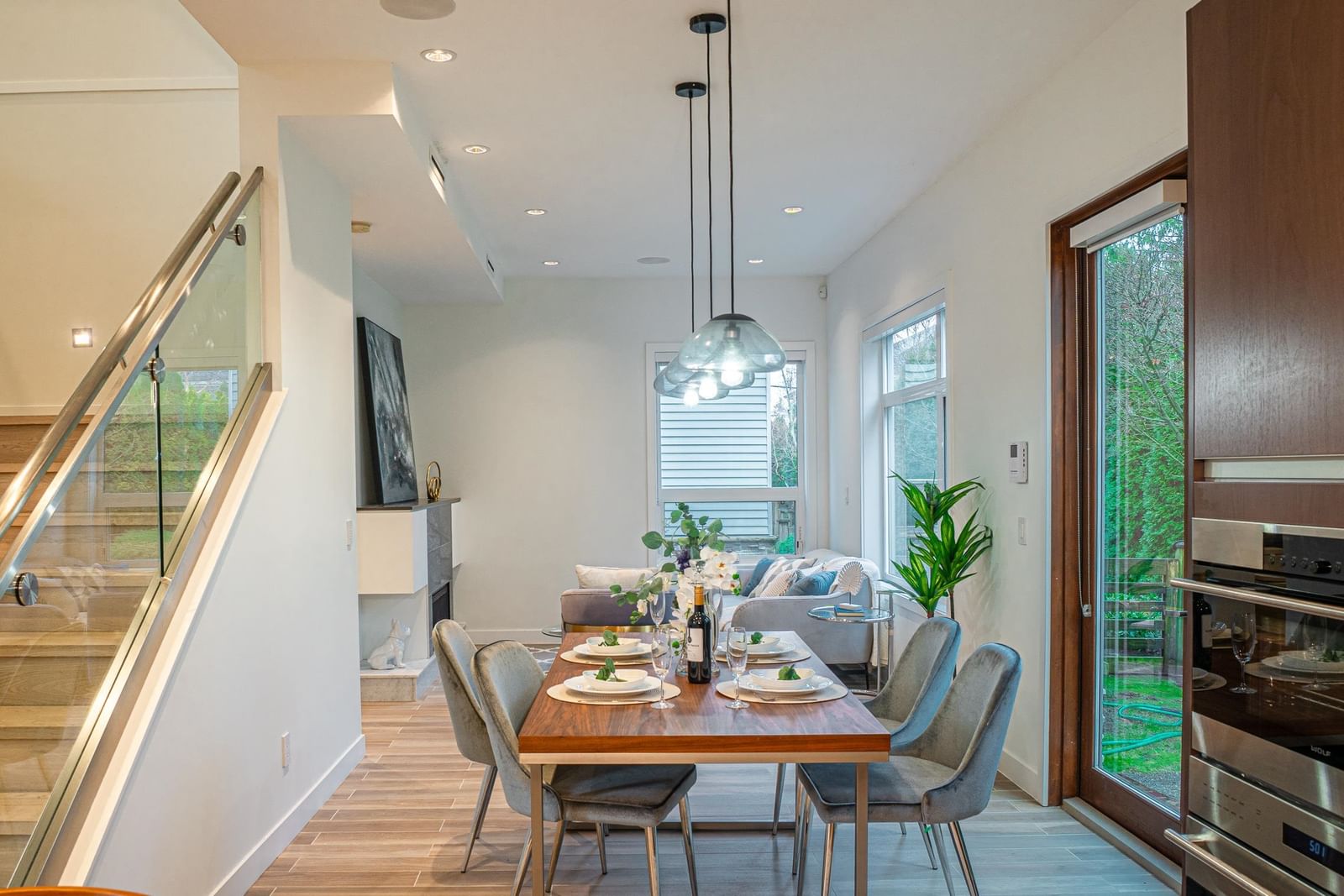 Listing Image 10