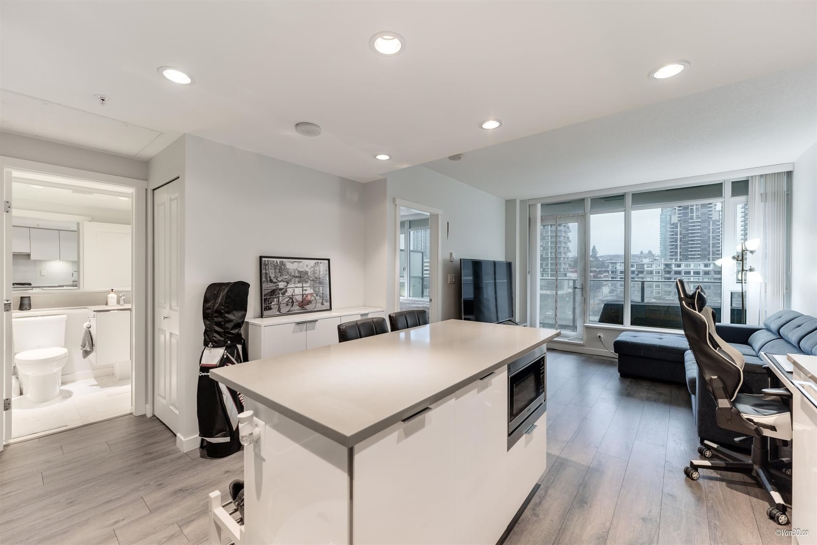 Listing Image 9