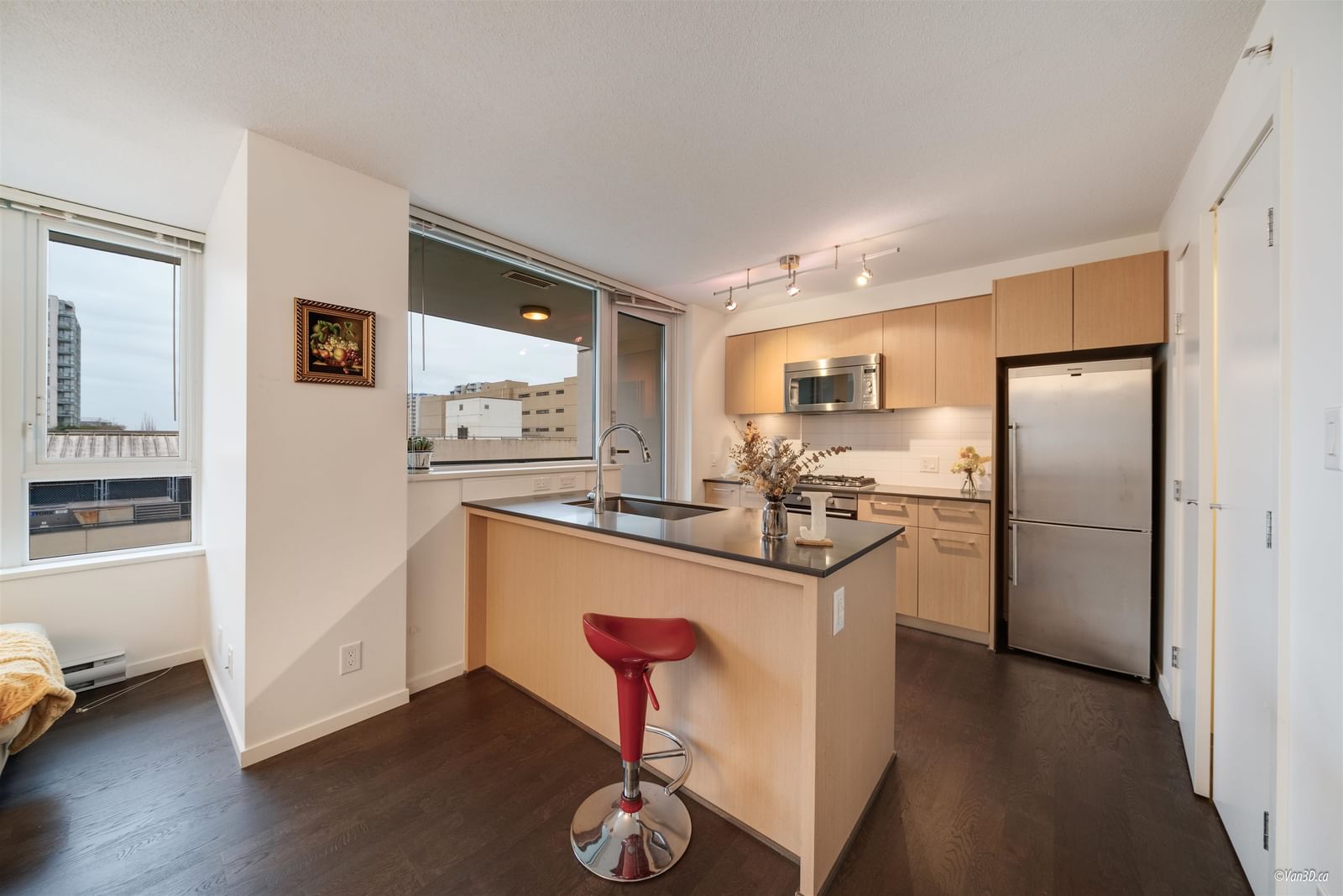 Listing Image 12