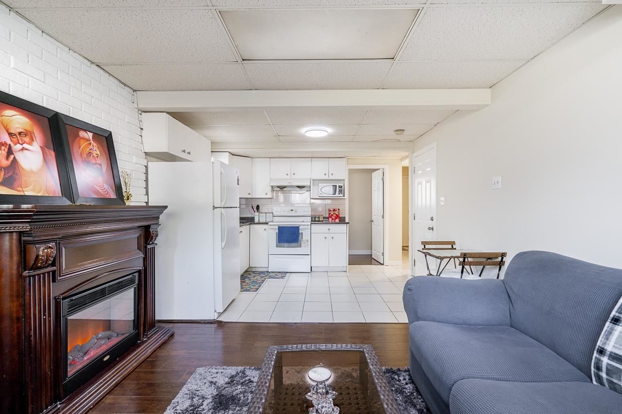 Listing Image 14