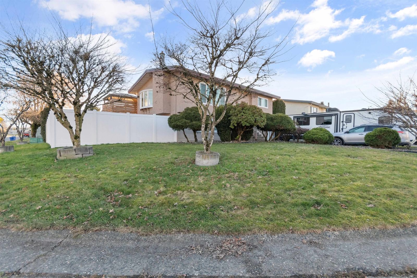 Listing Image 38