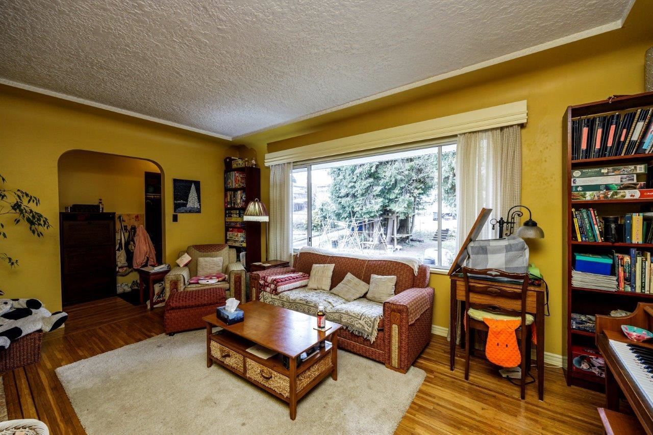 Listing Image 14