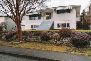 75 Mott Crescent