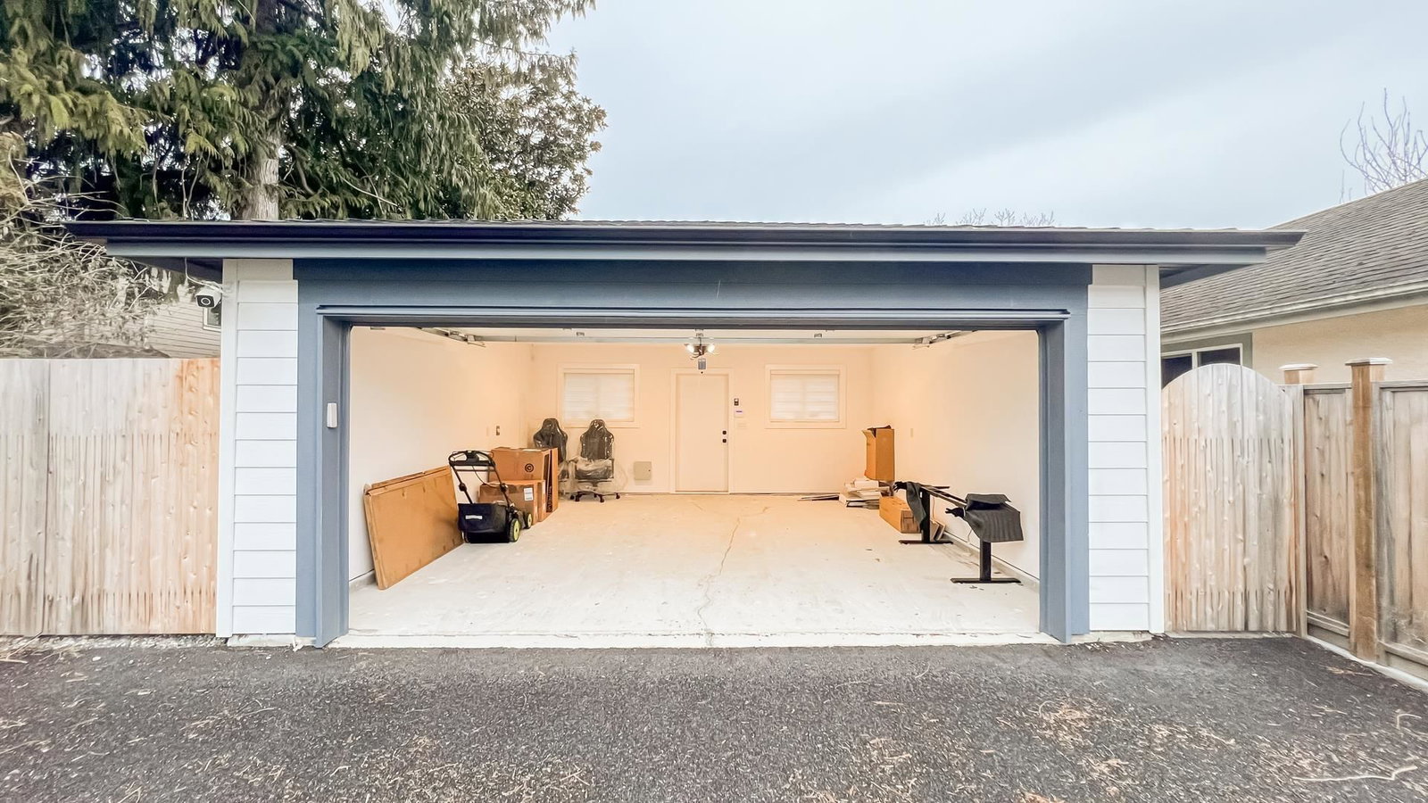 Listing Image 38