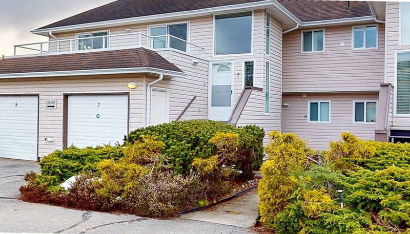 5630 Trail Avenue #7, Sechelt, British Columbia
