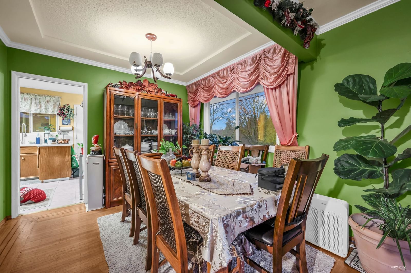 Listing Image 11