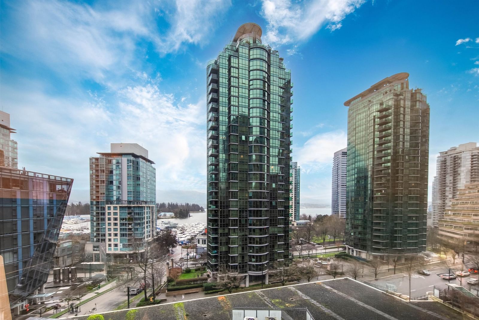 Listing Image 10