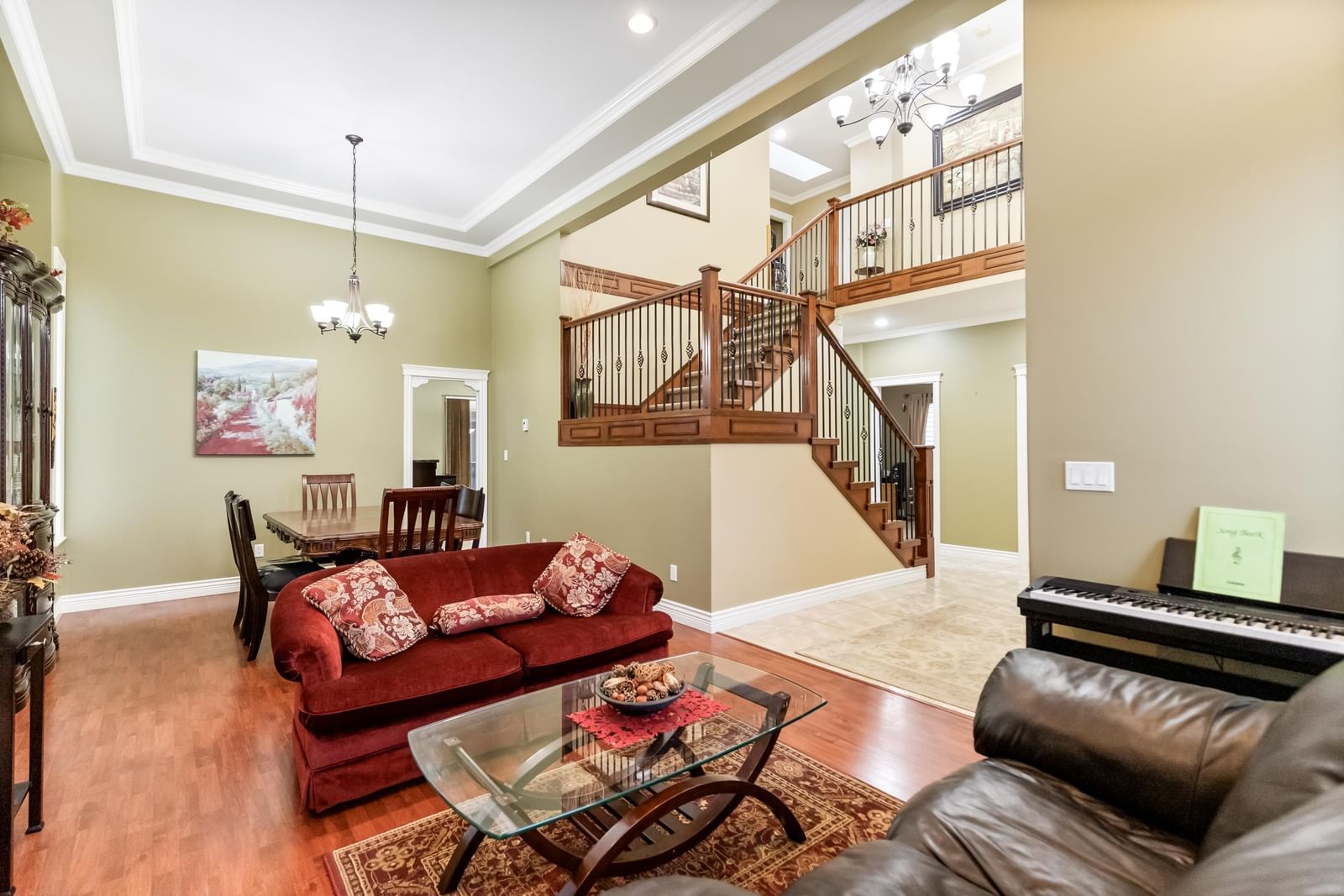 Listing Image 10