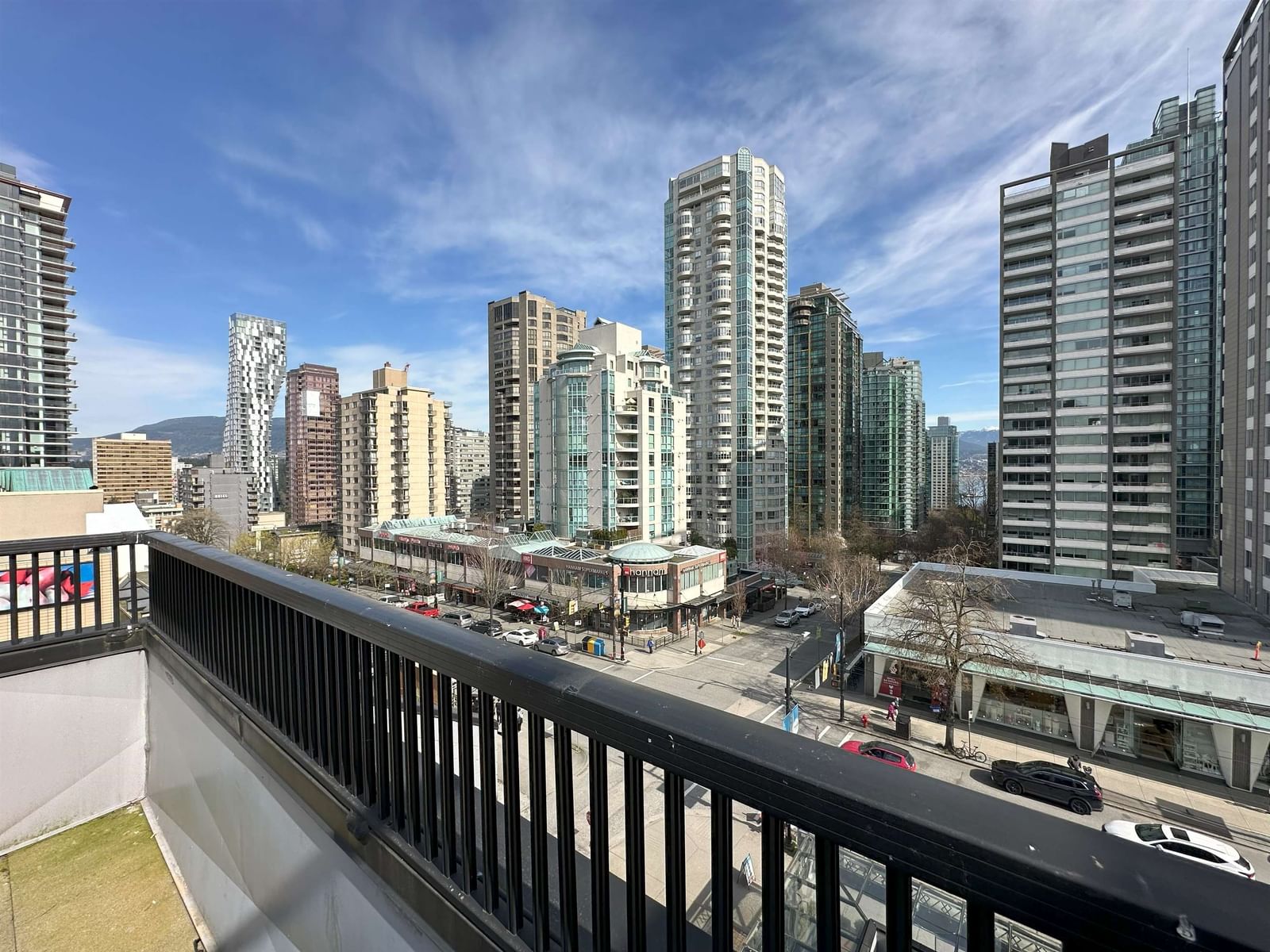 Listing Image 13
