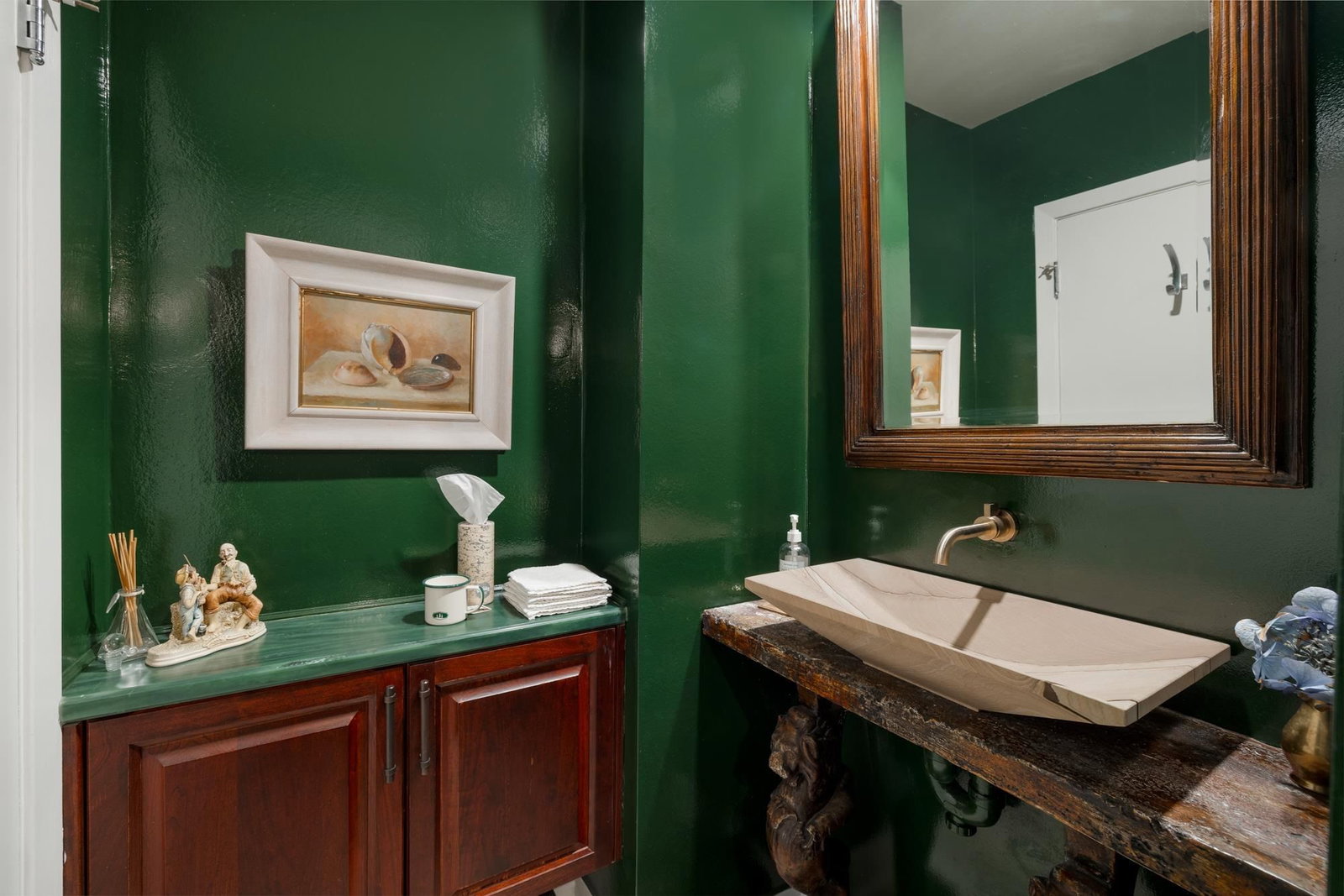 Listing Image 17