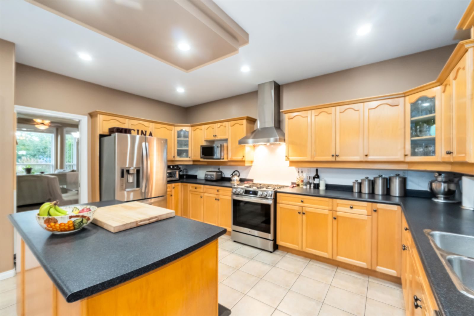 Listing Image 12