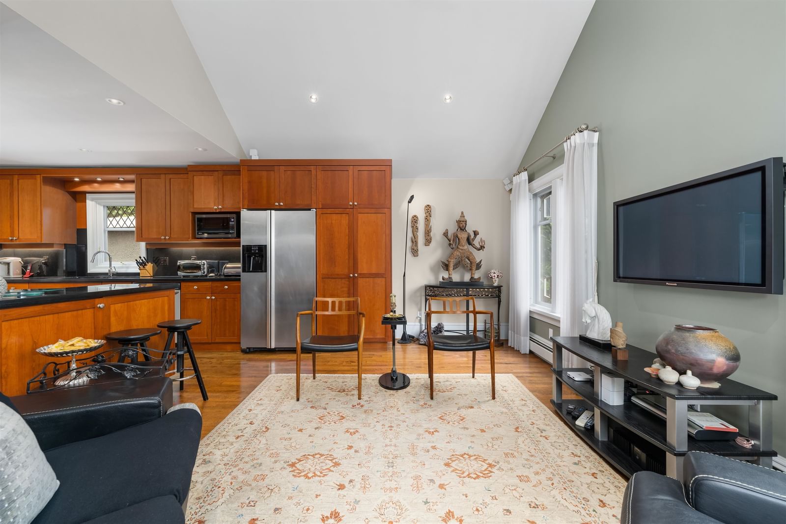 Listing Image 17
