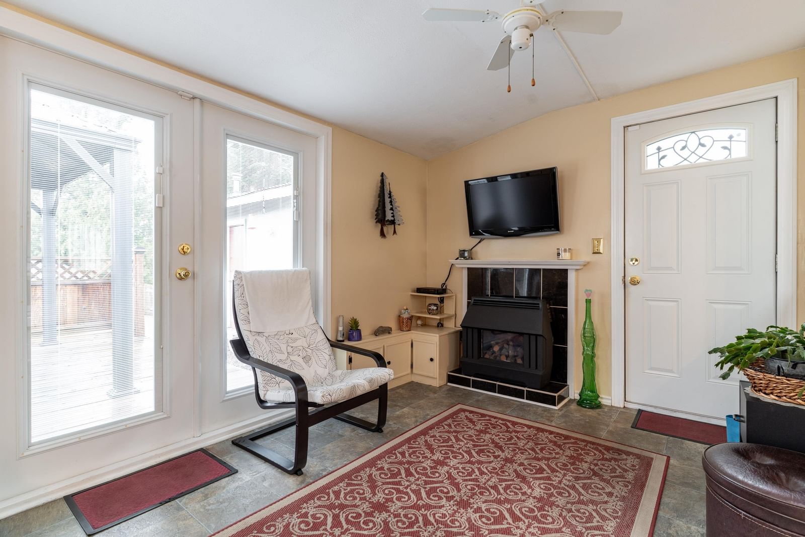 Listing Image 14