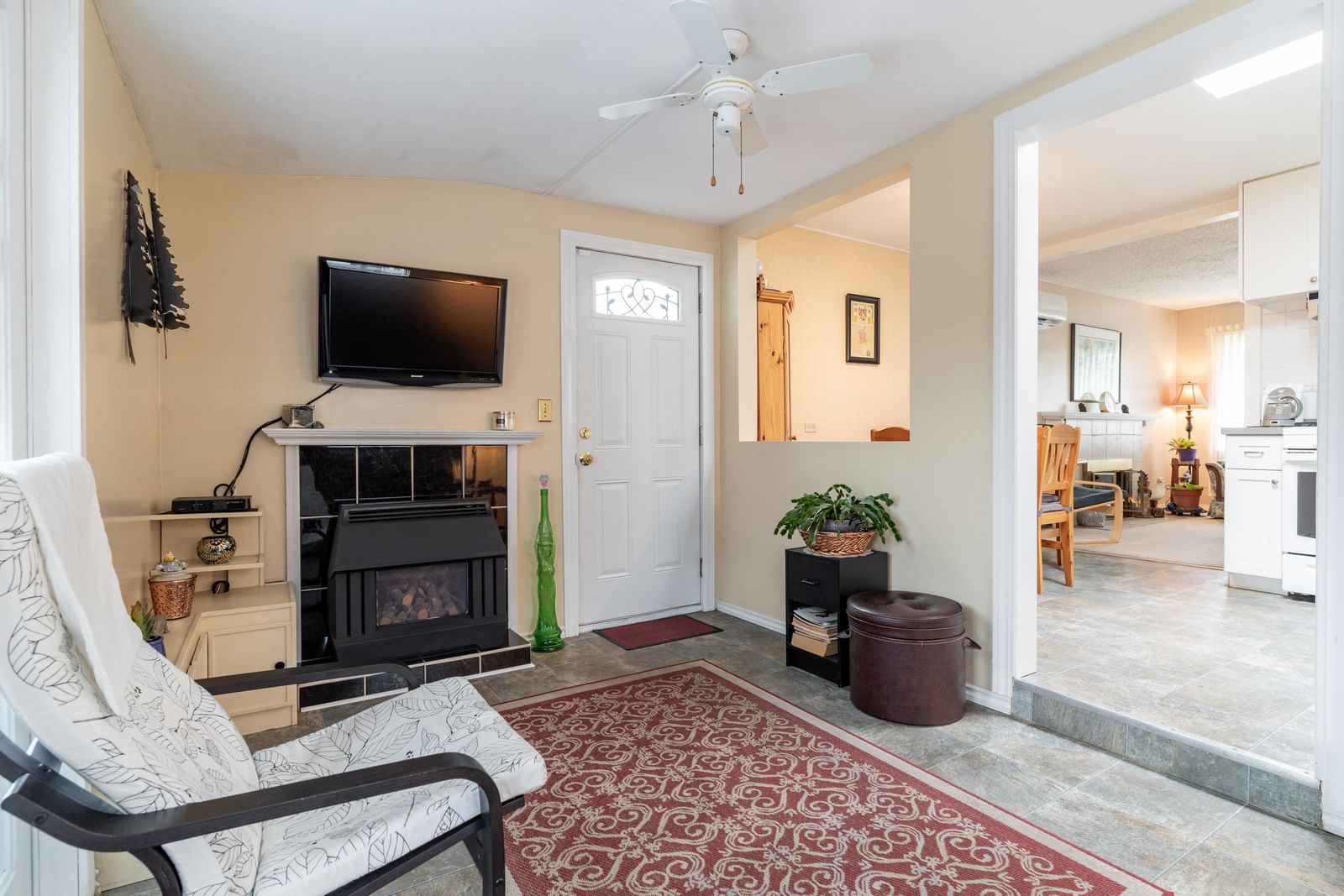 Listing Image 15