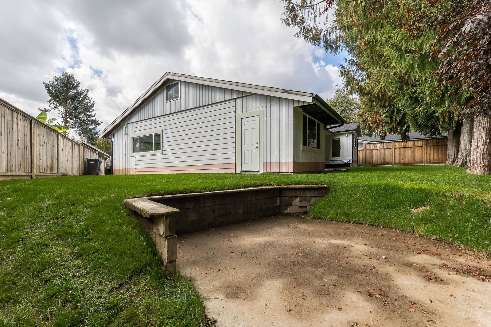 Listing Image 37