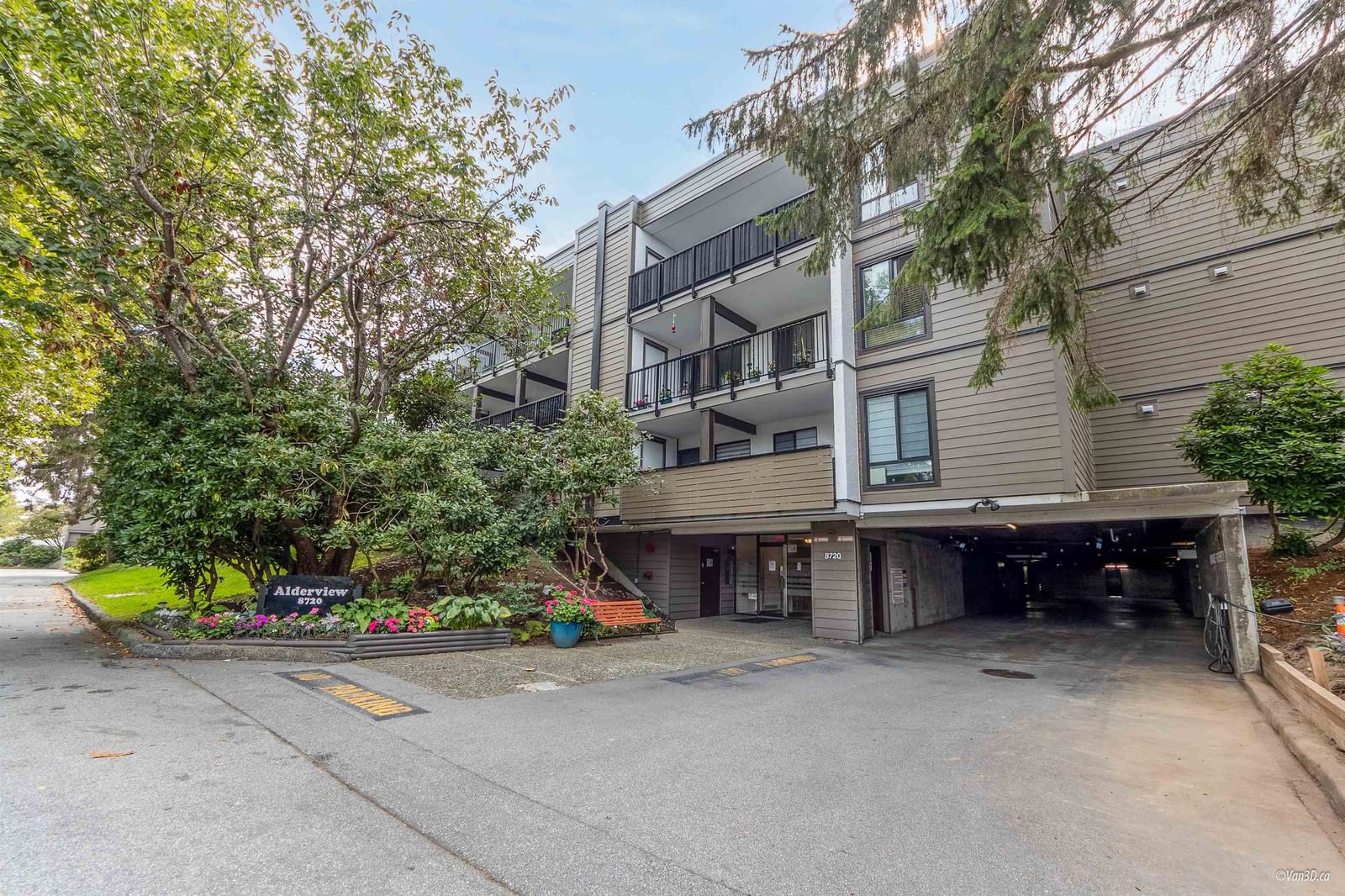 Listing Image 18