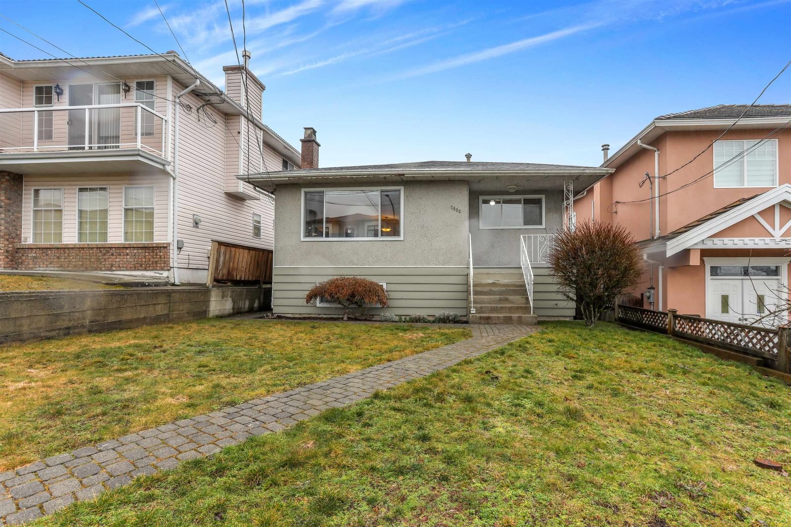 Listing Image 1