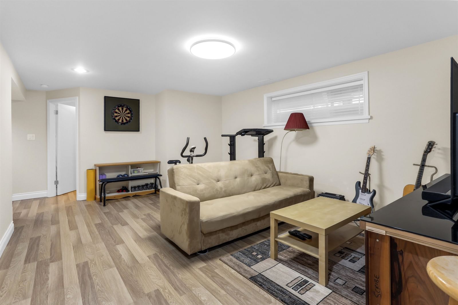 Listing Image 23