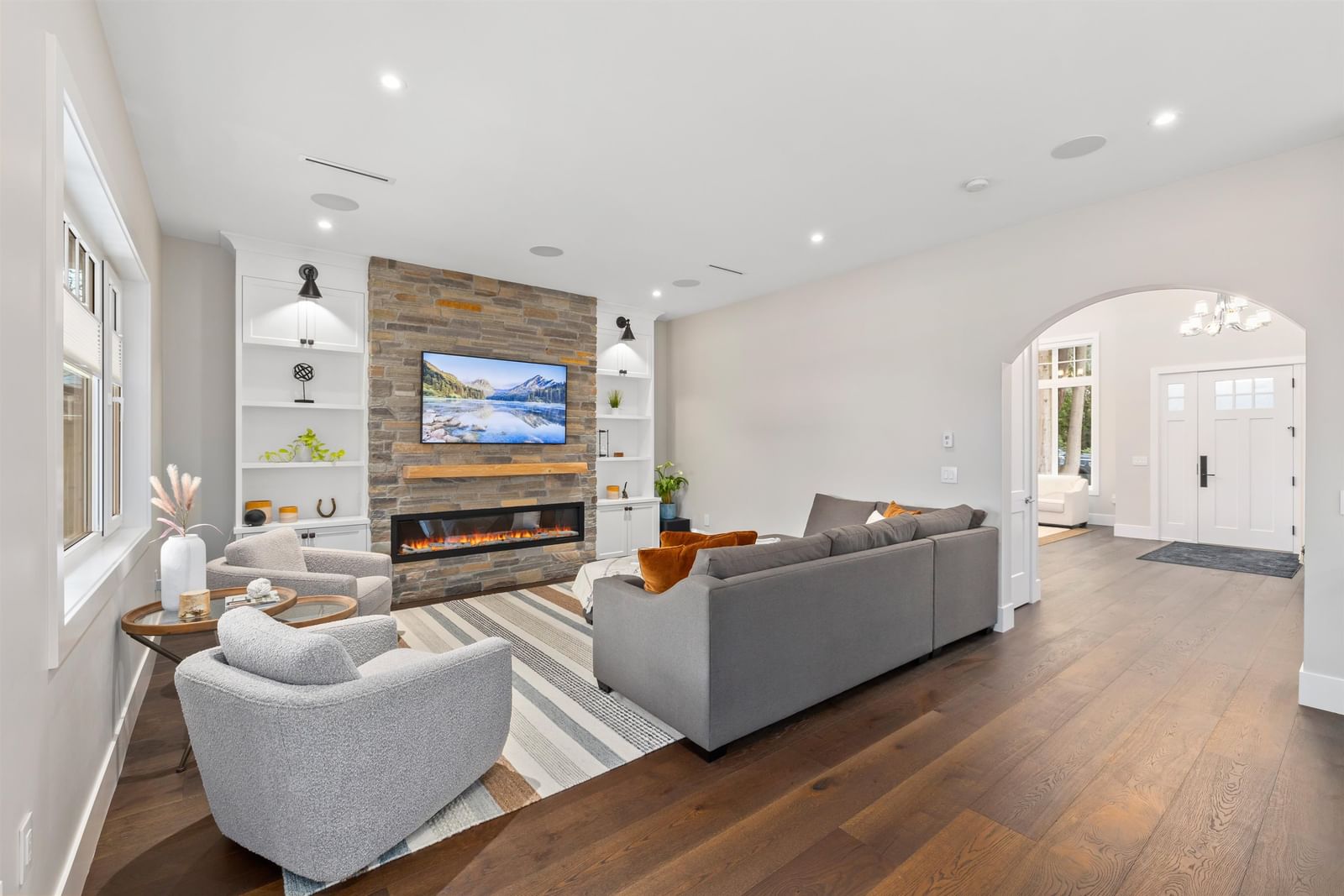 Listing Image 12