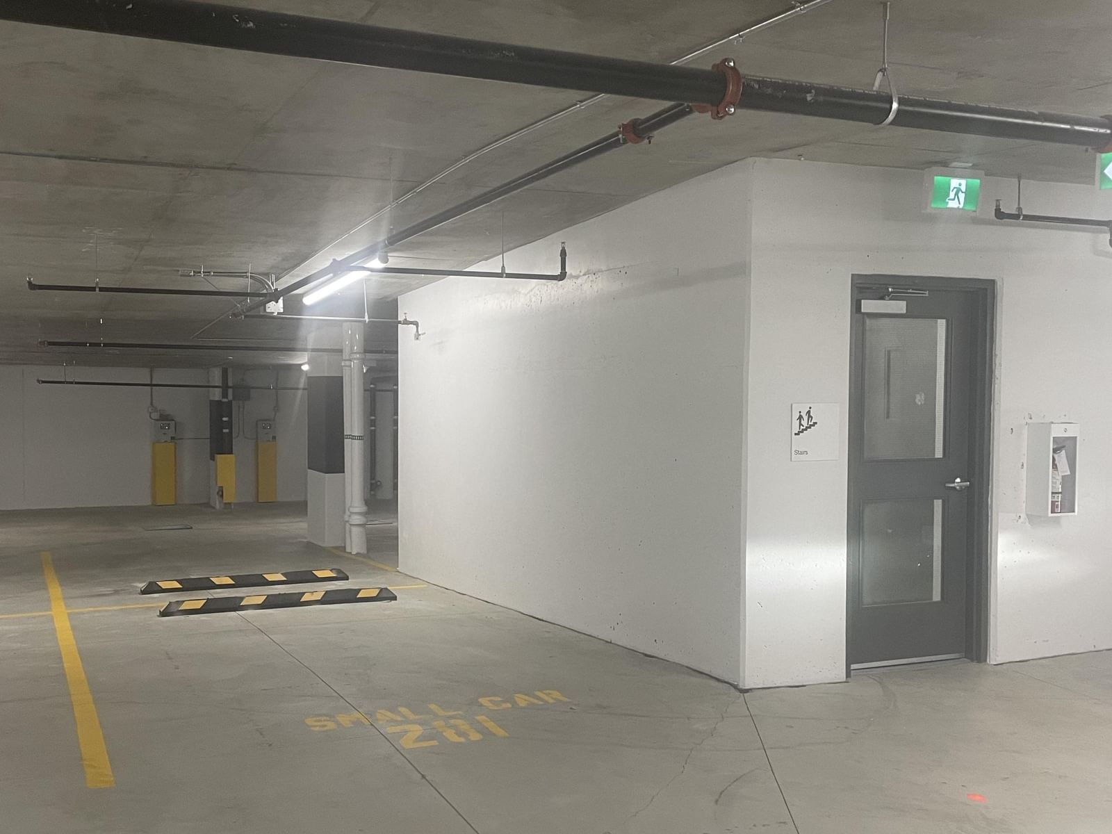 Listing Image 11