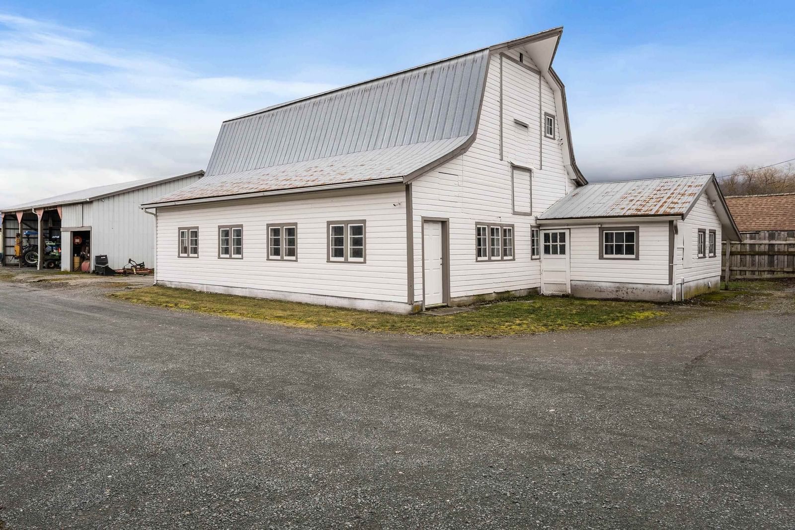 Listing Image 33