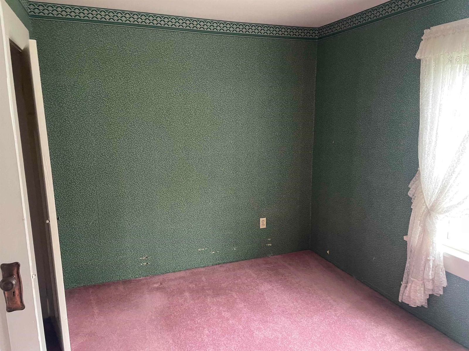 Listing Image 17