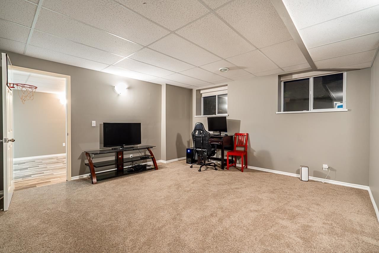 Listing Image 33