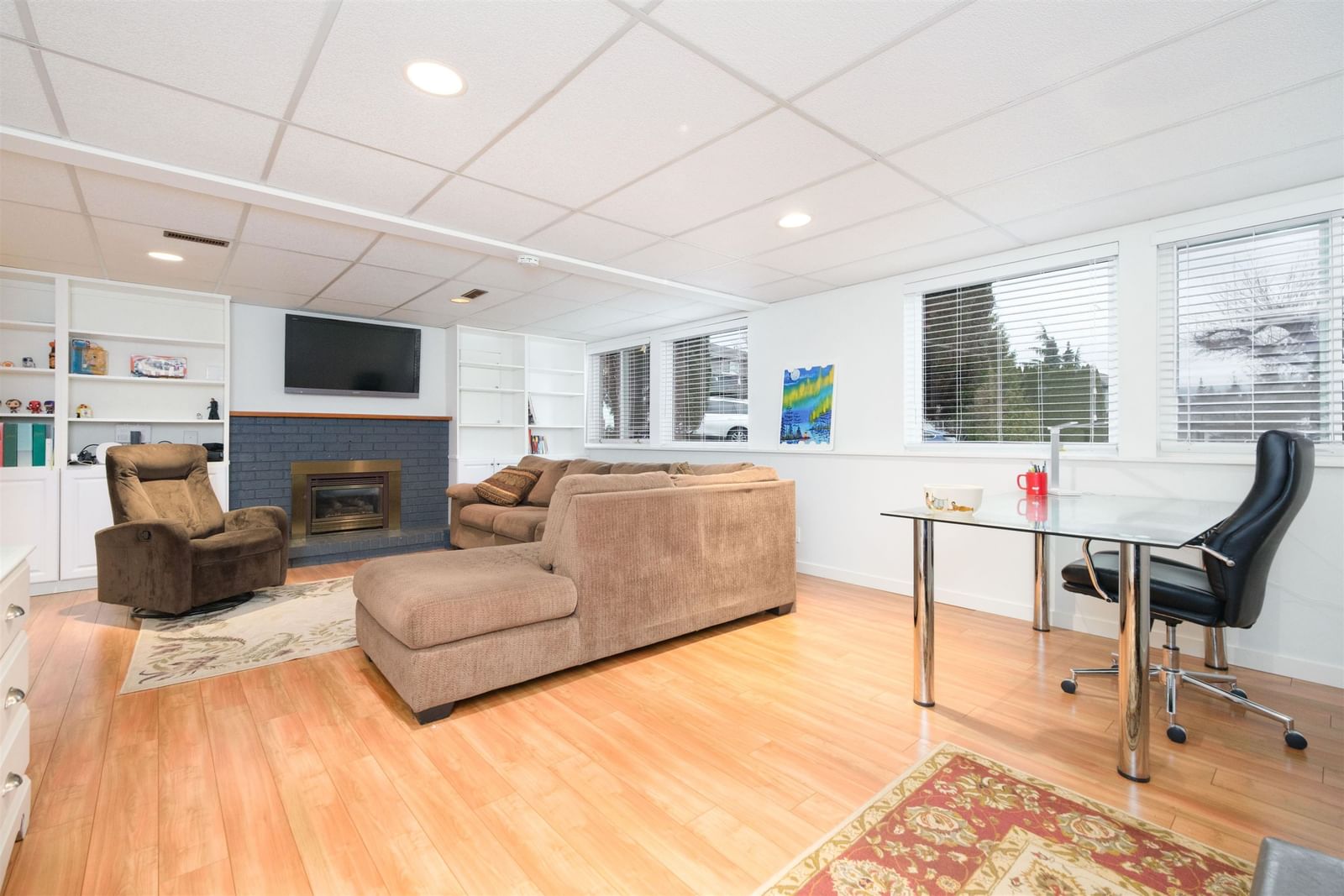 Listing Image 25