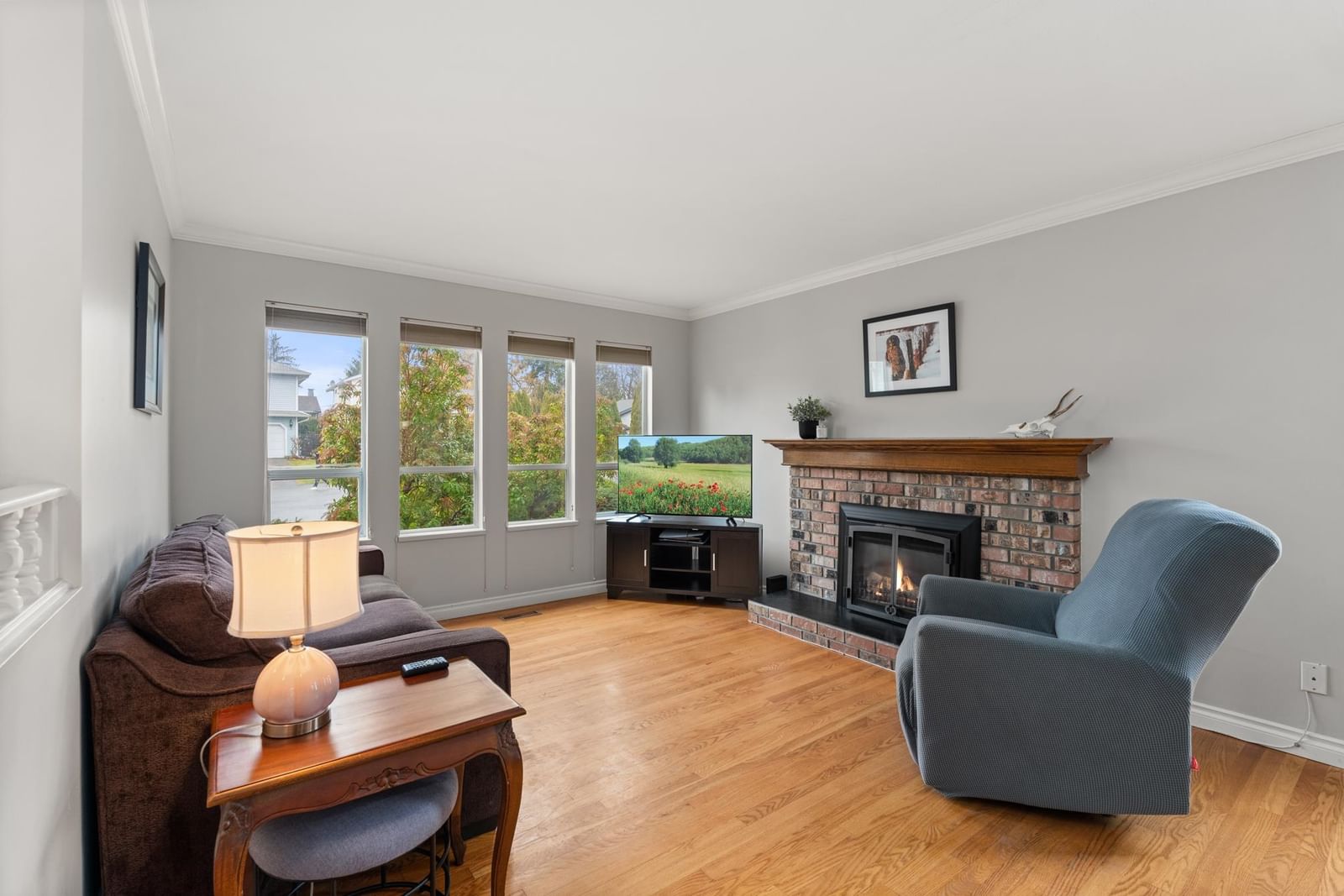 Listing Image 6