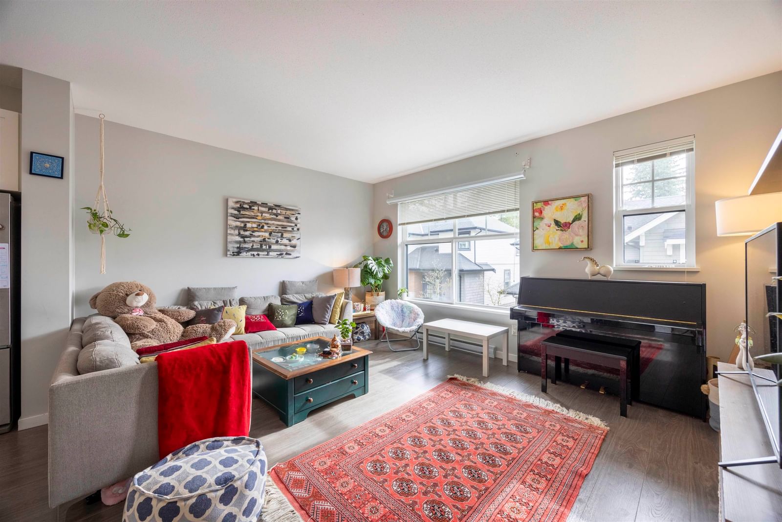 Listing Image 10