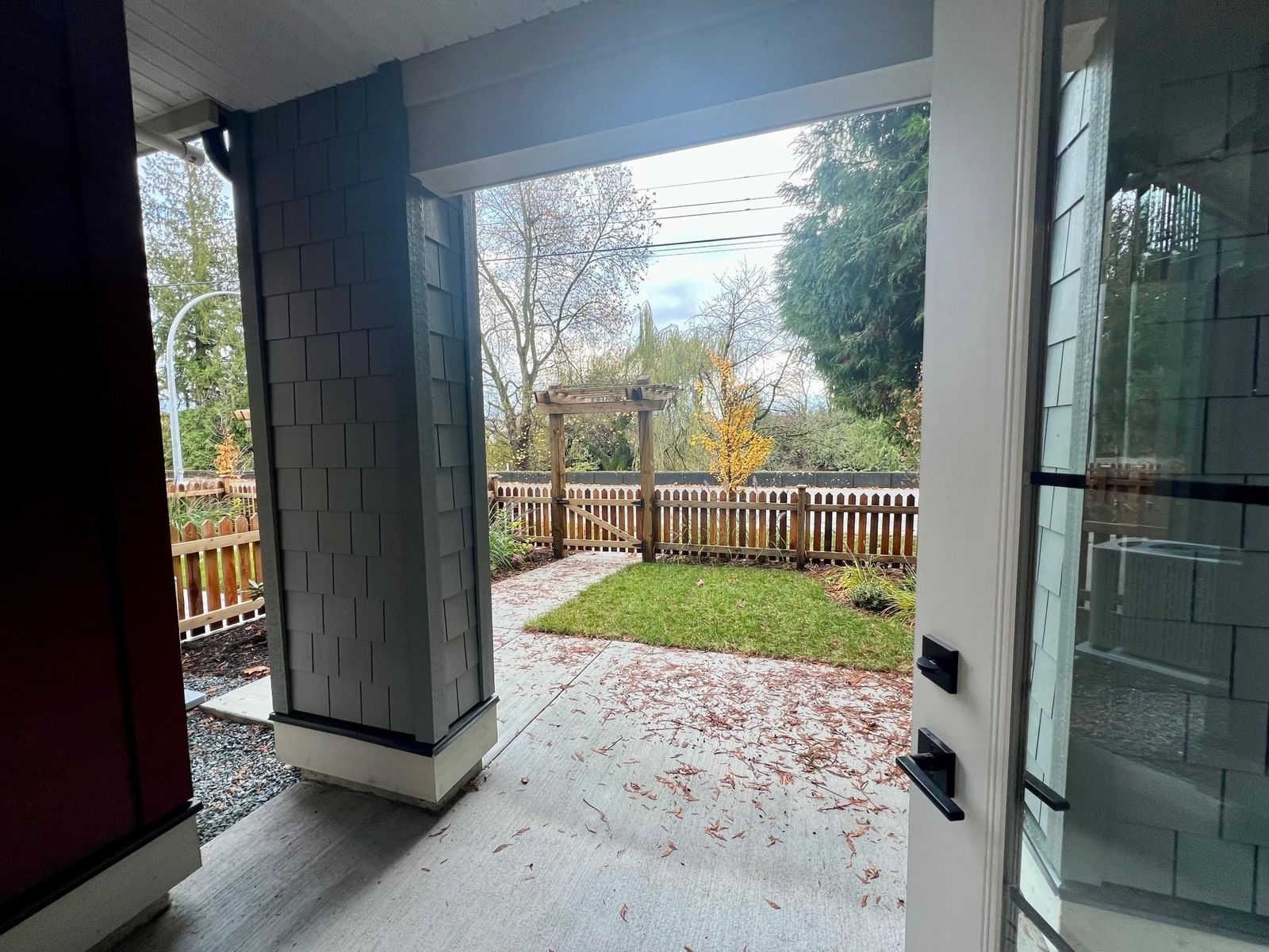 Listing Image 24