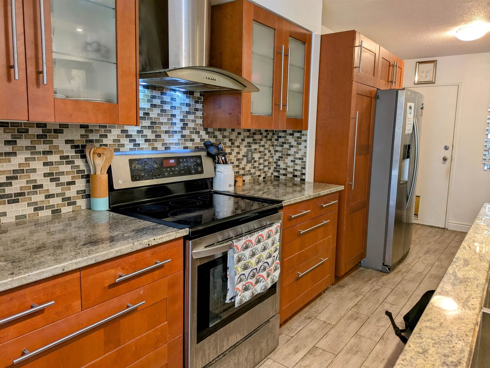 Listing Image 6