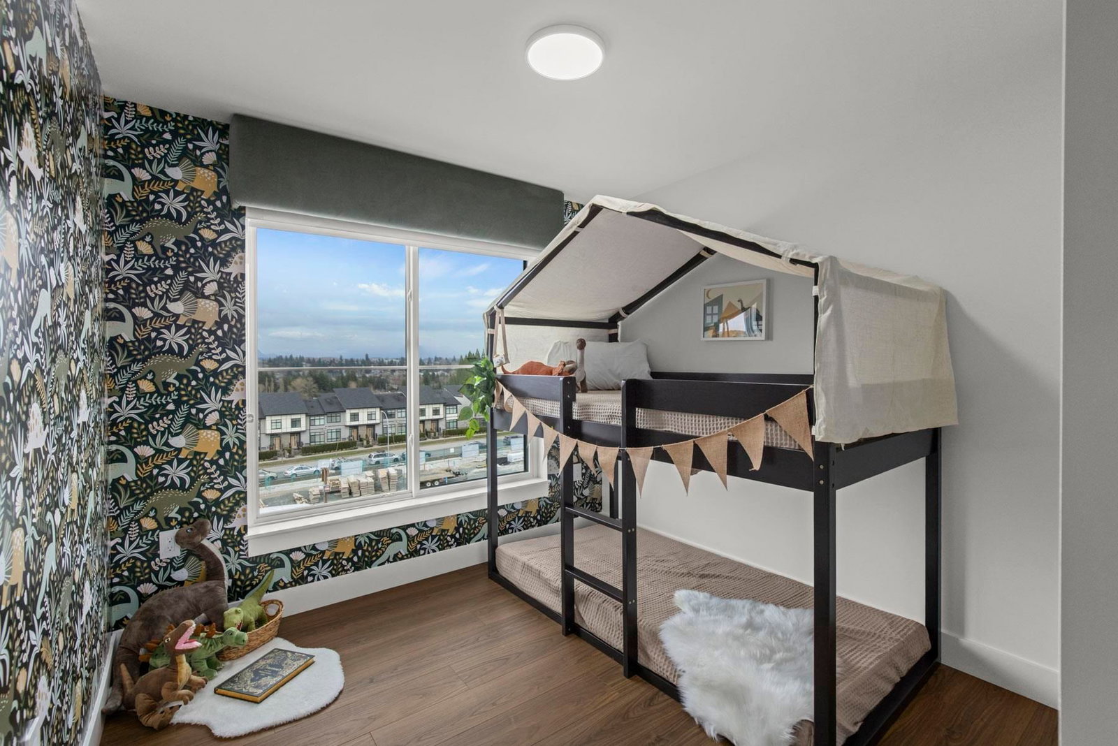 Listing Image 26