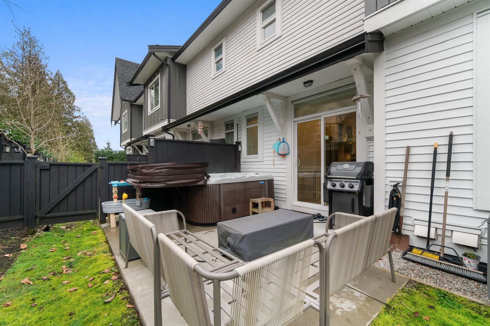 Listing Image 32