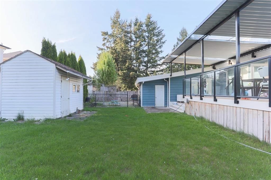 Listing Image 11
