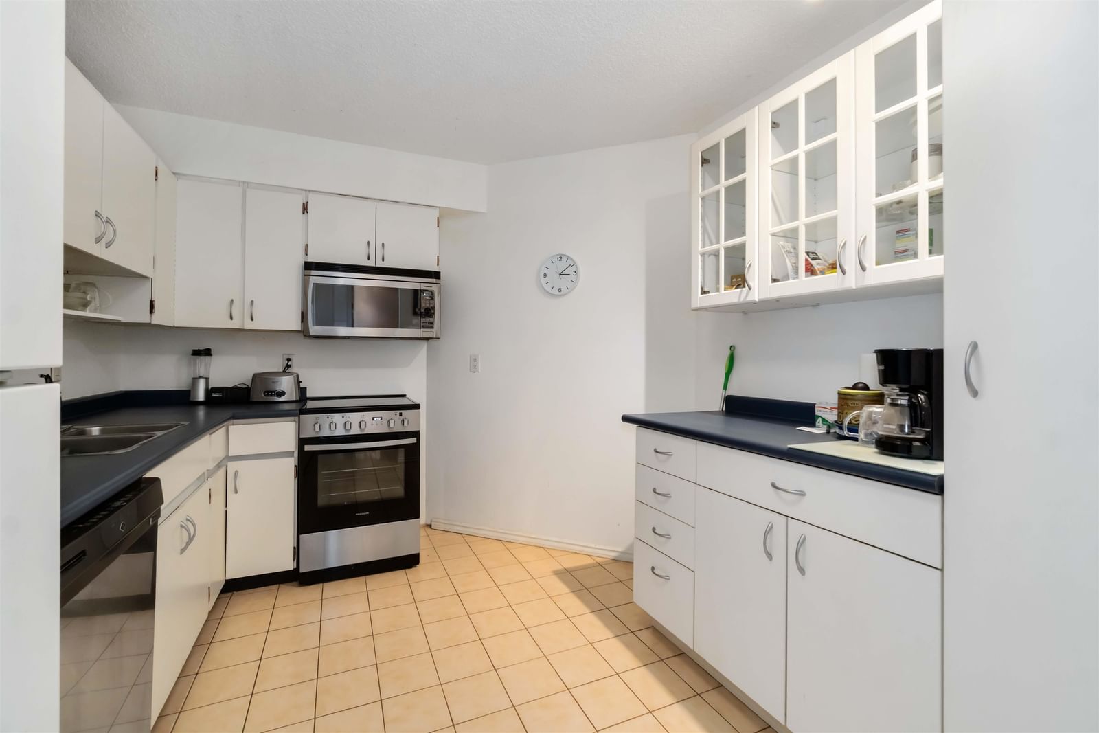 Listing Image 16