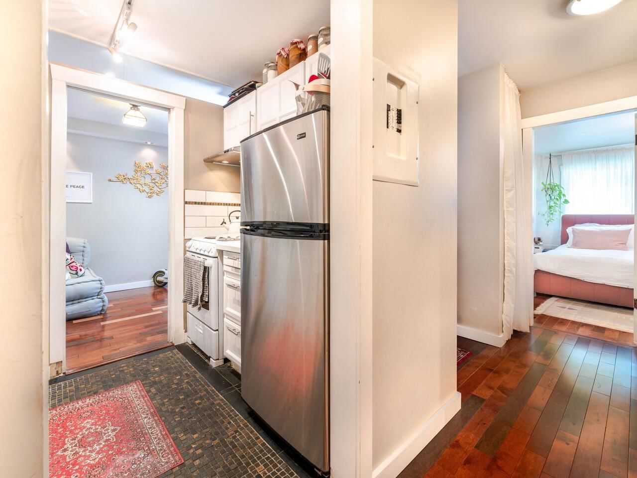 Listing Image 13