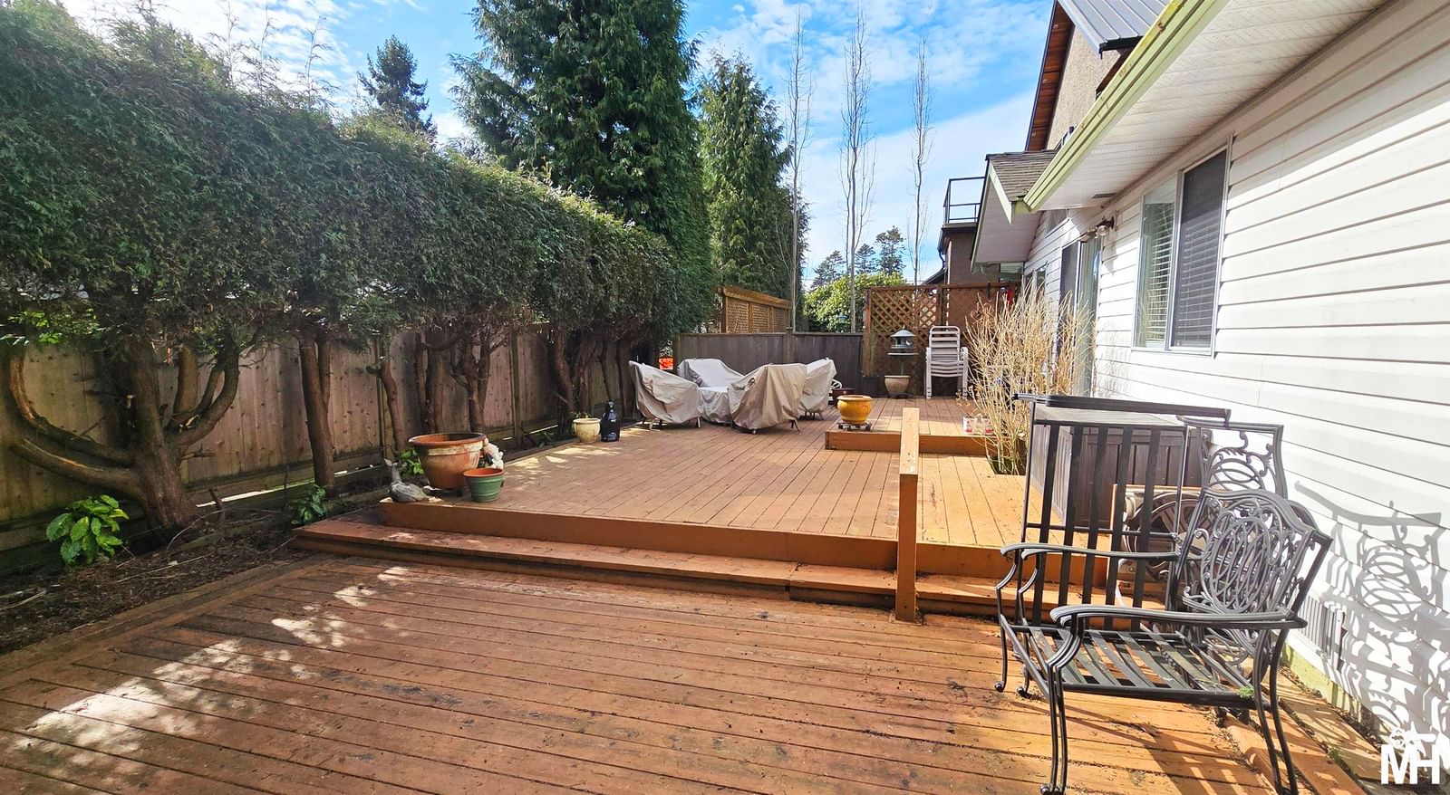 Listing Image 14