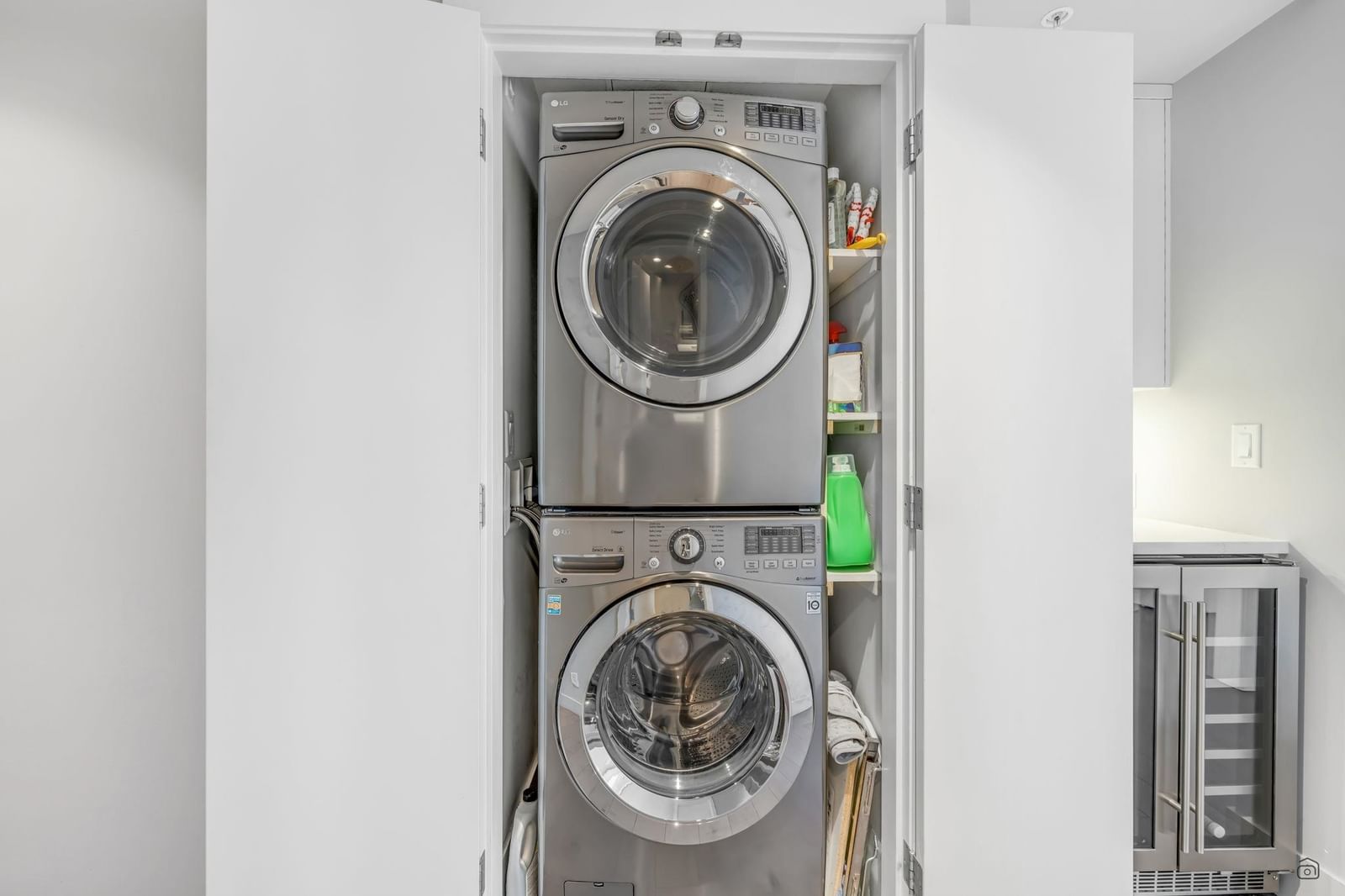 Listing Image 20